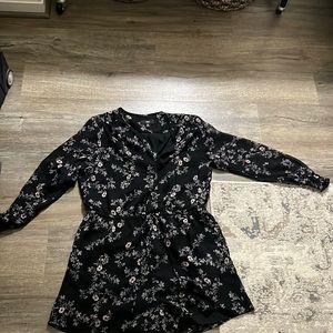 Long sleeve romper with floral print